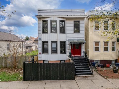 2835 W 38th Place Chicago IL 60632
