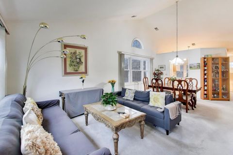 Tiny photo for 3096 N Daniels Court #3096, Arlington Heights, IL 60004 (MLS # 12593920)