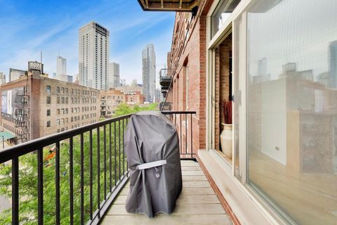 Tiny photo for 550 N Kingsbury Street #520, Chicago, IL 60654 (MLS # 12671161)