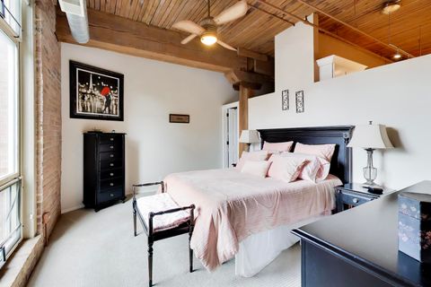 Tiny photo for 550 N Kingsbury Street #520, Chicago, IL 60654 (MLS # 12671161)