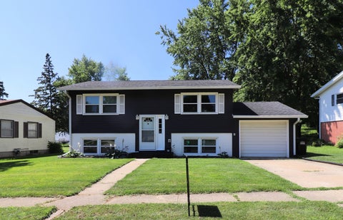 Tiny photo for 1719 Revere ST, Freeport, IL 61032 (MLS # 12698220)