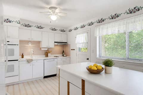 Tiny photo for 406 N Williams Drive, Palatine, IL 60074 (MLS # 12727448)