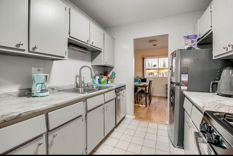 Tiny photo for 9621 S Karlov Avenue #104, Oak Lawn, IL 60453 (MLS # 12535615)