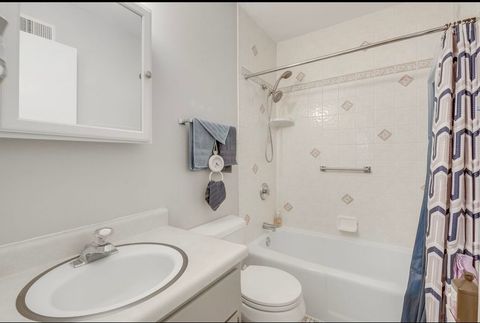 Tiny photo for 9621 S Karlov Avenue #104, Oak Lawn, IL 60453 (MLS # 12535615)