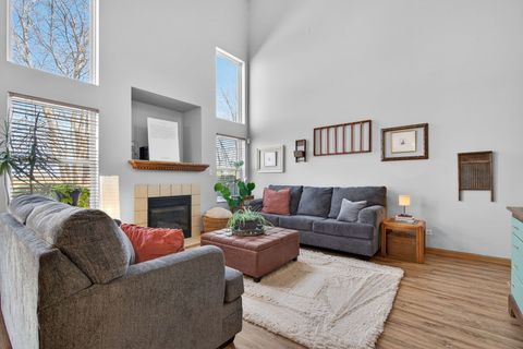 Tiny photo for 6923 Clearwater Drive #CM04-2, Plainfield, IL 60586 (MLS # 12604536)