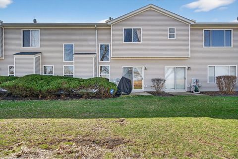 Tiny photo for 6923 Clearwater Drive #CM04-2, Plainfield, IL 60586 (MLS # 12604536)