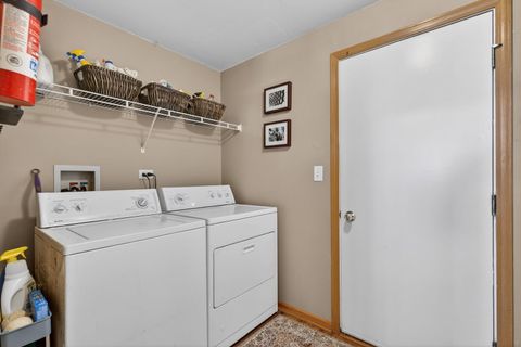 Tiny photo for 6923 Clearwater Drive #CM04-2, Plainfield, IL 60586 (MLS # 12604536)