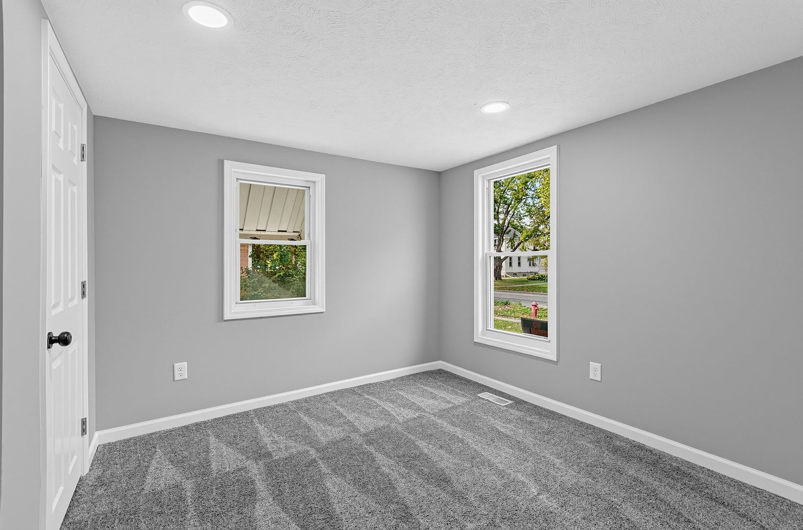 209 W Waupansie Street