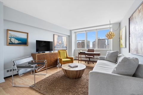 Tiny photo for 1150 N Lake Shore Drive #19A, Chicago, IL 60611 (MLS # 12582992)