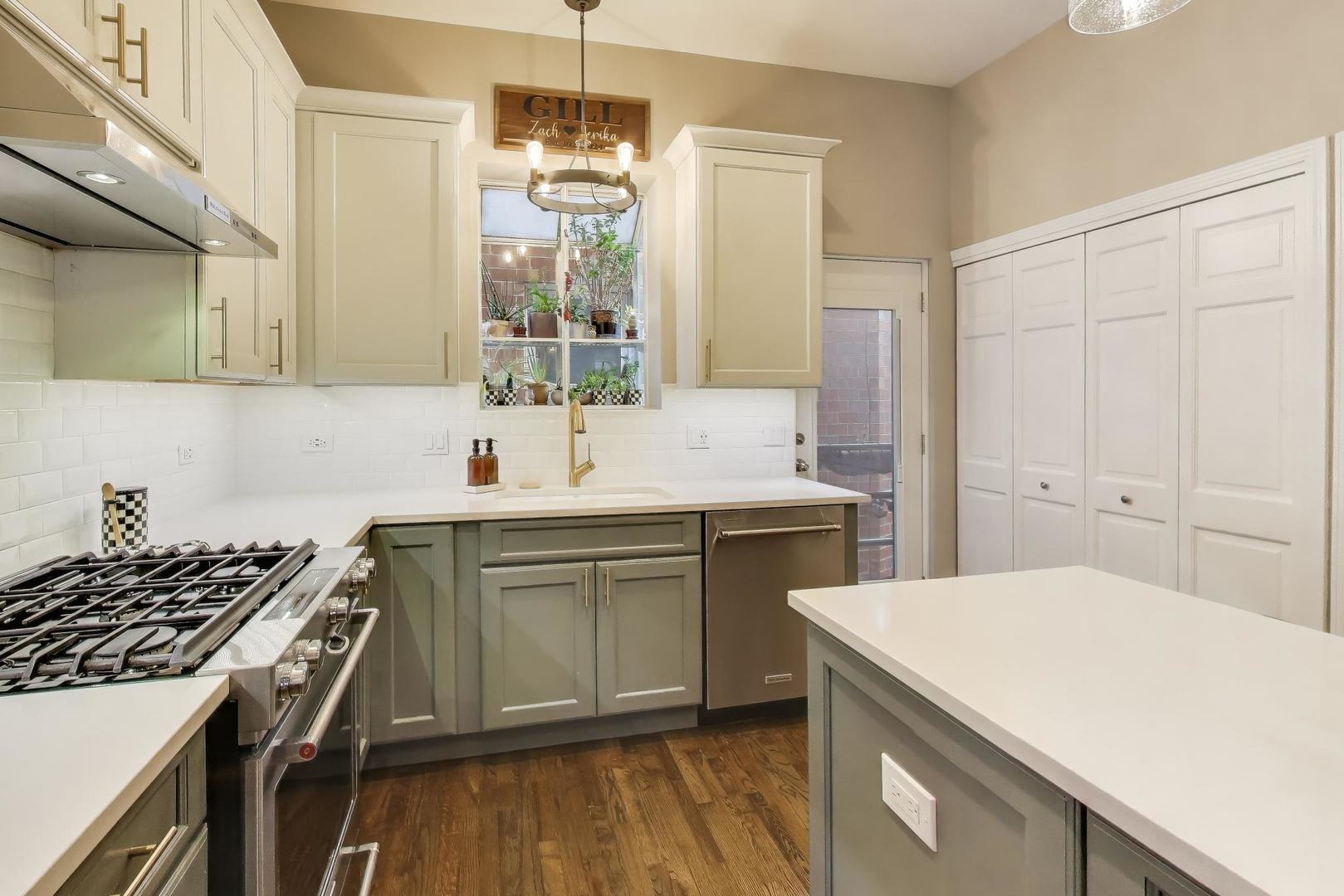 1145 W Newport Avenue T