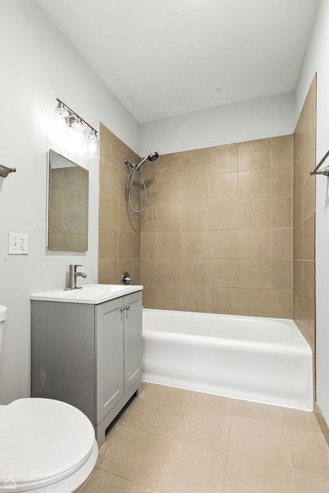 Tiny photo for 1648 East Avenue #2E, Berwyn, IL 60402 (MLS # 12754417)