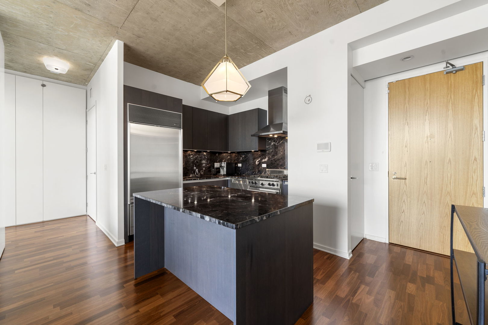 600 N Fairbanks Court 3503