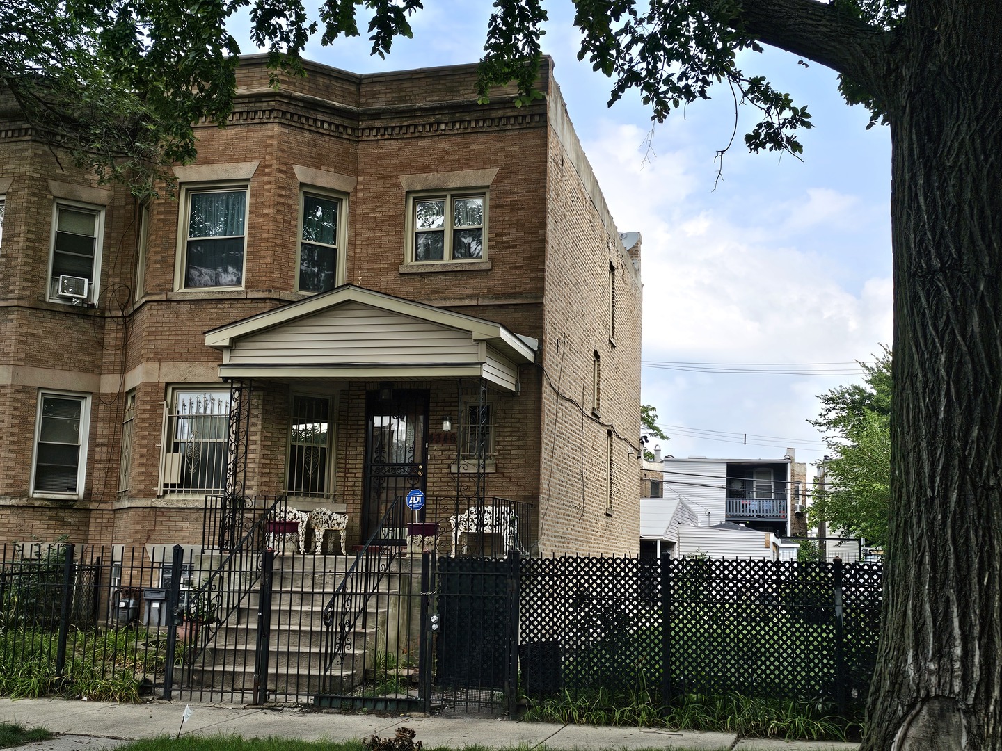 4346 W Jackson Boulevard