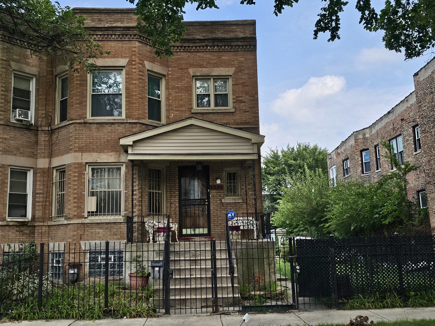 4346 W Jackson Boulevard