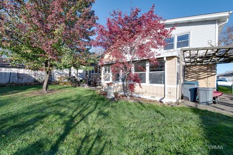 Tiny photo for 18 S Vista Avenue, Addison, IL 60101 (MLS # 12517249)