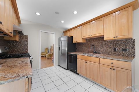 Tiny photo for 18 S Vista Avenue, Addison, IL 60101 (MLS # 12517249)