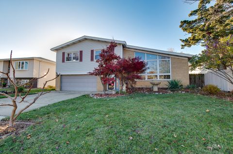 Tiny photo for 18 S Vista Avenue, Addison, IL 60101 (MLS # 12517249)