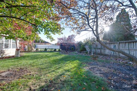 Tiny photo for 18 S Vista Avenue, Addison, IL 60101 (MLS # 12517249)