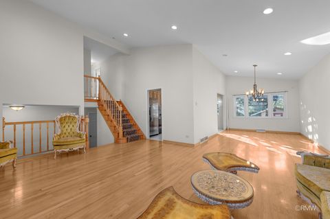 Tiny photo for 18 S Vista Avenue, Addison, IL 60101 (MLS # 12517249)