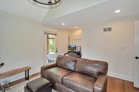 Tiny photo for 829 E Porter Avenue, Naperville, IL 60540 (MLS # 12646296)