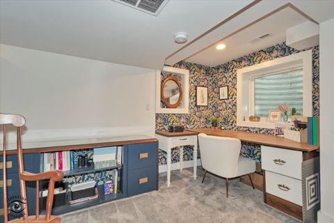 Tiny photo for 829 E Porter Avenue, Naperville, IL 60540 (MLS # 12646296)