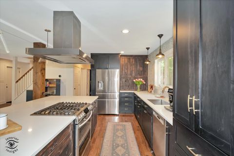 Tiny photo for 829 E Porter Avenue, Naperville, IL 60540 (MLS # 12646296)