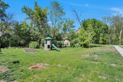 Tiny photo for 829 E Porter Avenue, Naperville, IL 60540 (MLS # 12646296)