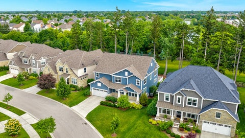 Tiny photo for 548 Council Circle, Vernon Hills, IL 60061 (MLS # 12674731)
