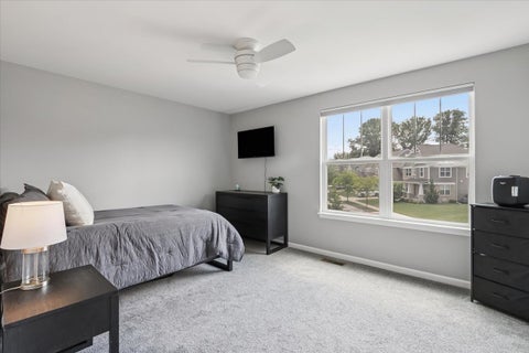 Tiny photo for 548 Council Circle, Vernon Hills, IL 60061 (MLS # 12674731)