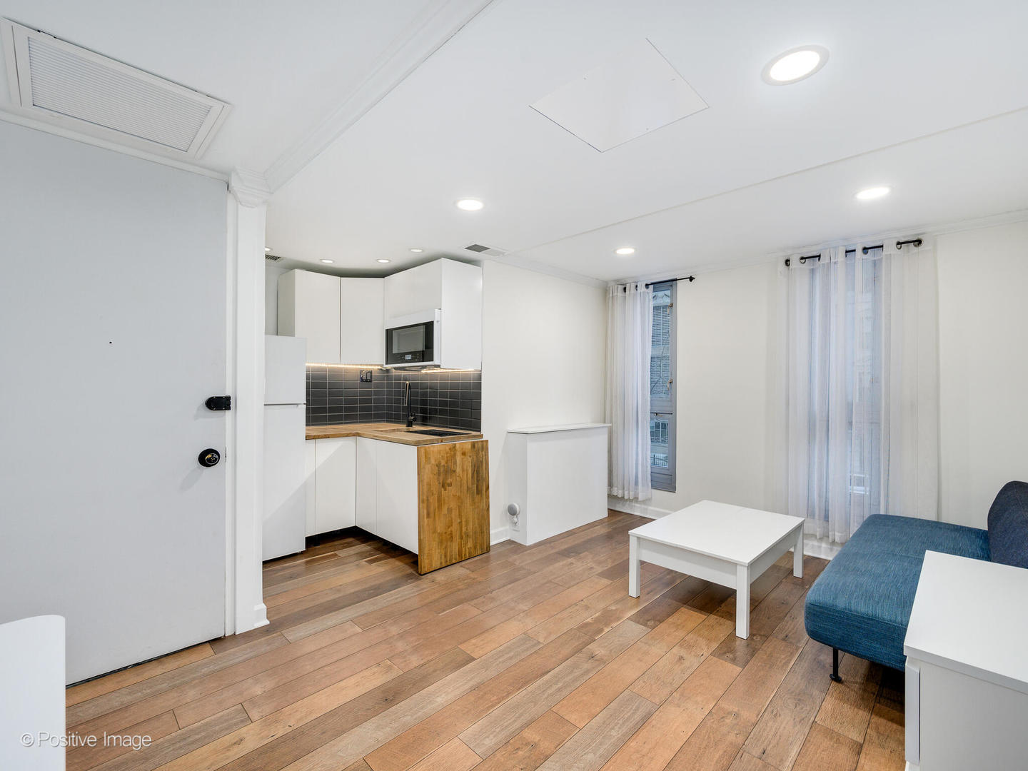 21 W Goethe Street 2D