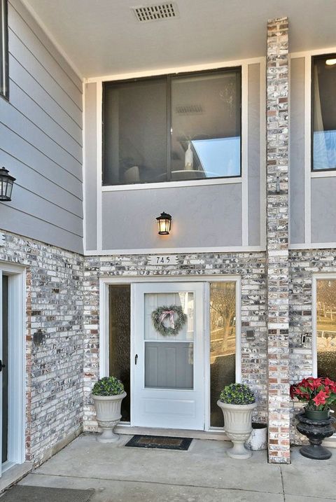 Tiny photo for 745 WHALOM Lane #745, Schaumburg, IL 60173 (MLS # 12572688)