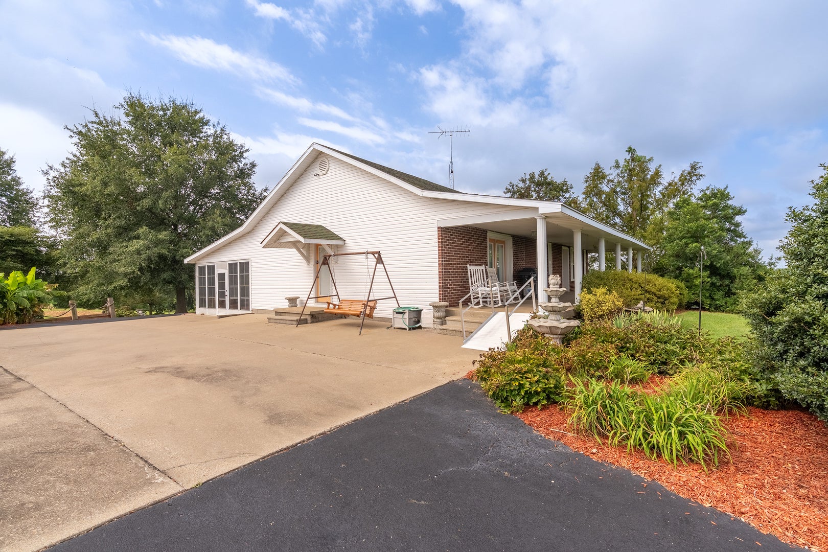 4202 Walnut Lane