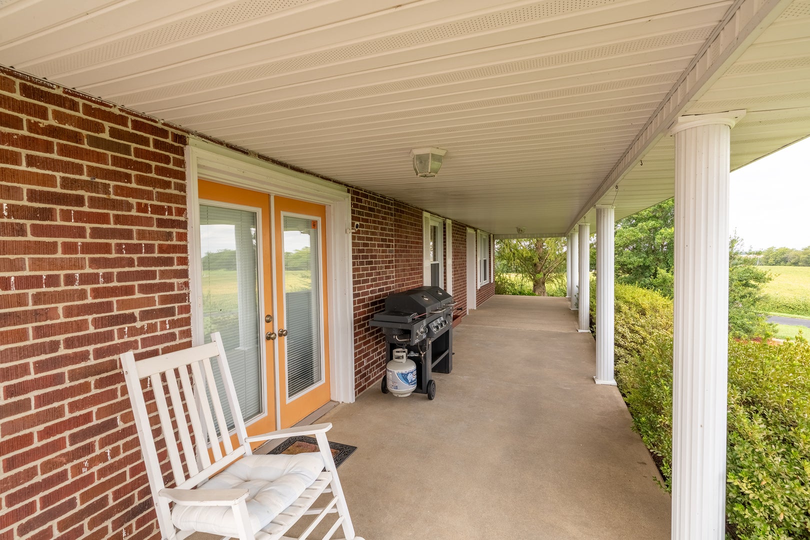 4202 Walnut Lane