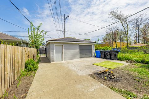 Tiny photo for 7629 S Green Street, Chicago, IL 60620 (MLS # 12434056)