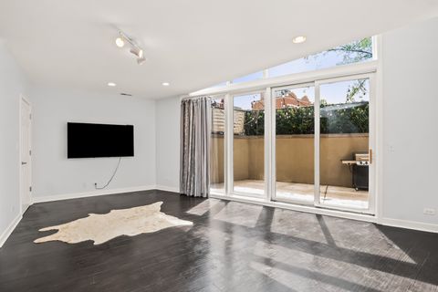 Tiny photo for 1500 W Grand Avenue #1E, Chicago, IL 60642 (MLS # 12640403)