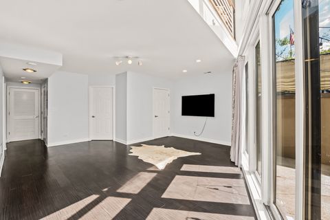 Tiny photo for 1500 W Grand Avenue #1E, Chicago, IL 60642 (MLS # 12640403)