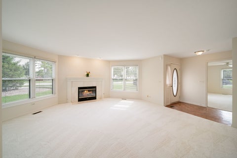 Tiny photo for 2 Willow Parkway, Buffalo Grove, IL 60089 (MLS # 12742453)
