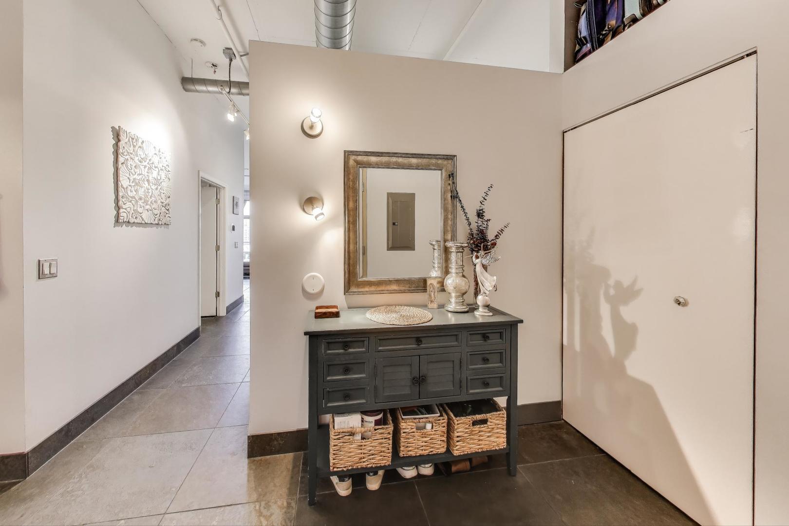 1301 W Madison Street 605