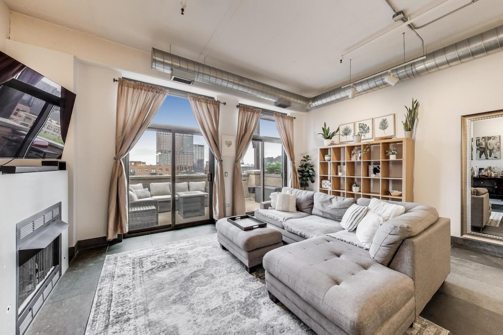 1301 W Madison Street 605