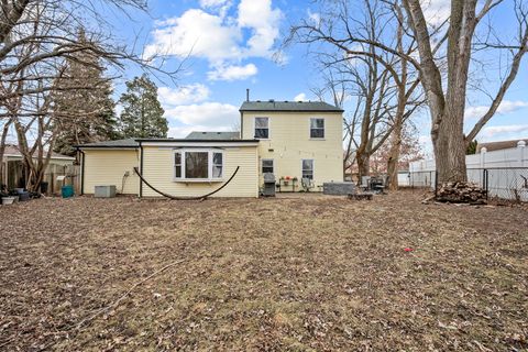 Tiny photo for 128 Fairview Lane, Streamwood, IL 60107 (MLS # 12577598)