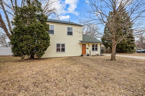 Tiny photo for 128 Fairview Lane, Streamwood, IL 60107 (MLS # 12577598)