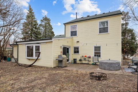 Tiny photo for 128 Fairview Lane, Streamwood, IL 60107 (MLS # 12577598)