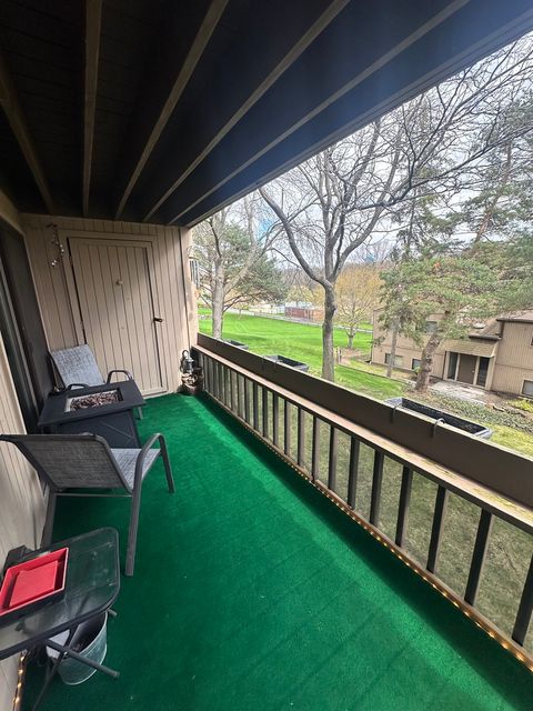 Tiny photo for 49 Oak Hill Colony #5, Fox Lake, IL 60020 (MLS # 12623247)