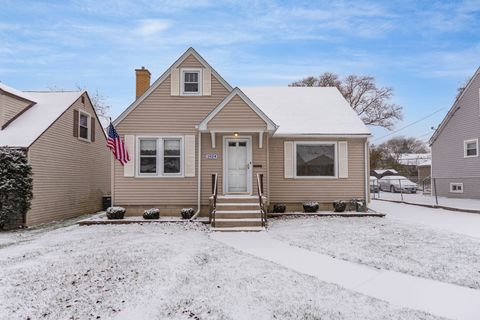 Photo of 1924 Herbert Avenue, Berkeley, IL 60163 (MLS # 12524409)