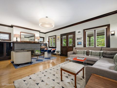 Tiny photo for 225 Clinton Avenue, Oak Park, IL 60302 (MLS # 12493970)