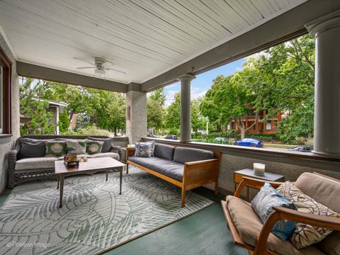 Tiny photo for 225 Clinton Avenue, Oak Park, IL 60302 (MLS # 12493970)