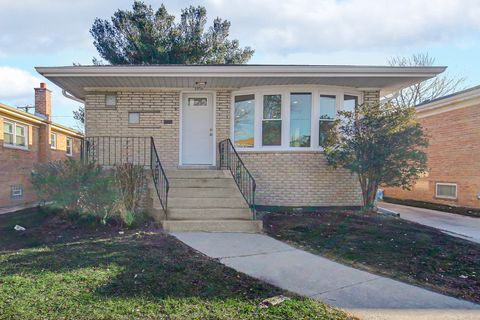 Tiny photo for 591 Paxton Avenue, Calumet City, IL 60409 (MLS # 12535853)