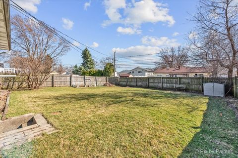 Tiny photo for 73 W Altgeld Avenue, Glendale Heights, IL 60139 (MLS # 12574388)