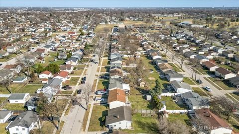 Tiny photo for 73 W Altgeld Avenue, Glendale Heights, IL 60139 (MLS # 12574388)