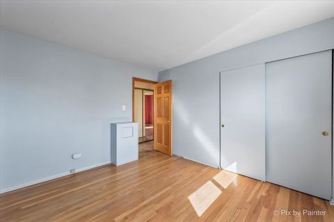 Tiny photo for 73 W Altgeld Avenue, Glendale Heights, IL 60139 (MLS # 12574388)